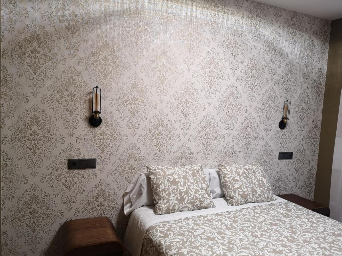 Hostal Juan Bravo Segovia Eksteriør bilde