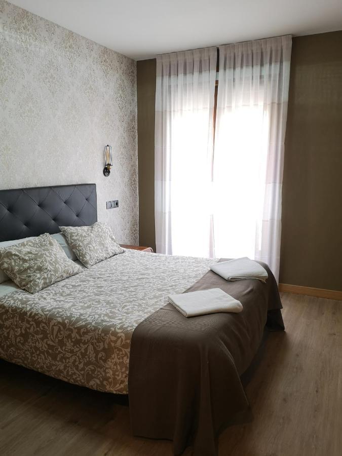 Hostal Juan Bravo Segovia Eksteriør bilde