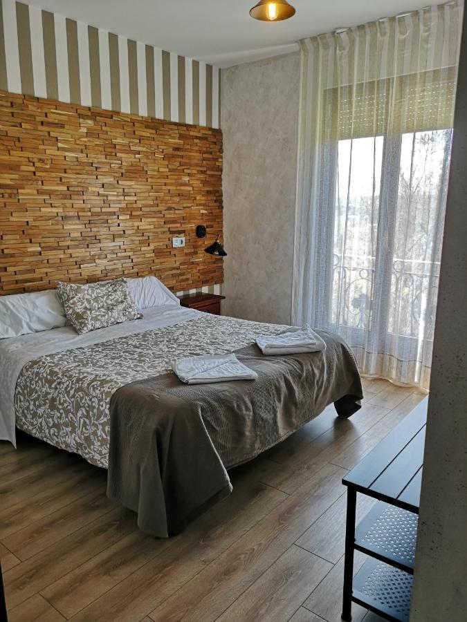 Hostal Juan Bravo Segovia Eksteriør bilde