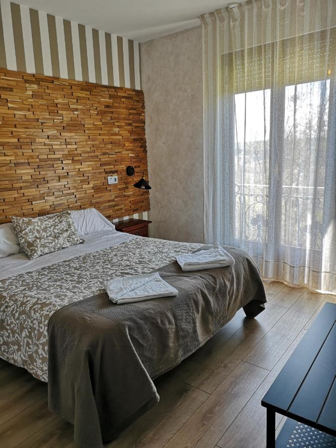 Hostal Juan Bravo Segovia Eksteriør bilde