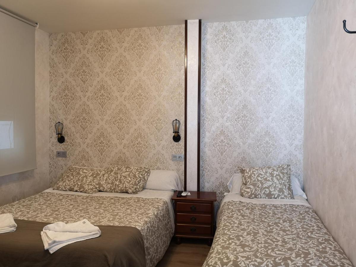 Hostal Juan Bravo Segovia Eksteriør bilde