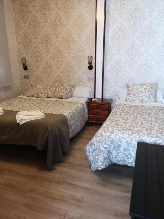 Hostal Juan Bravo Segovia Eksteriør bilde