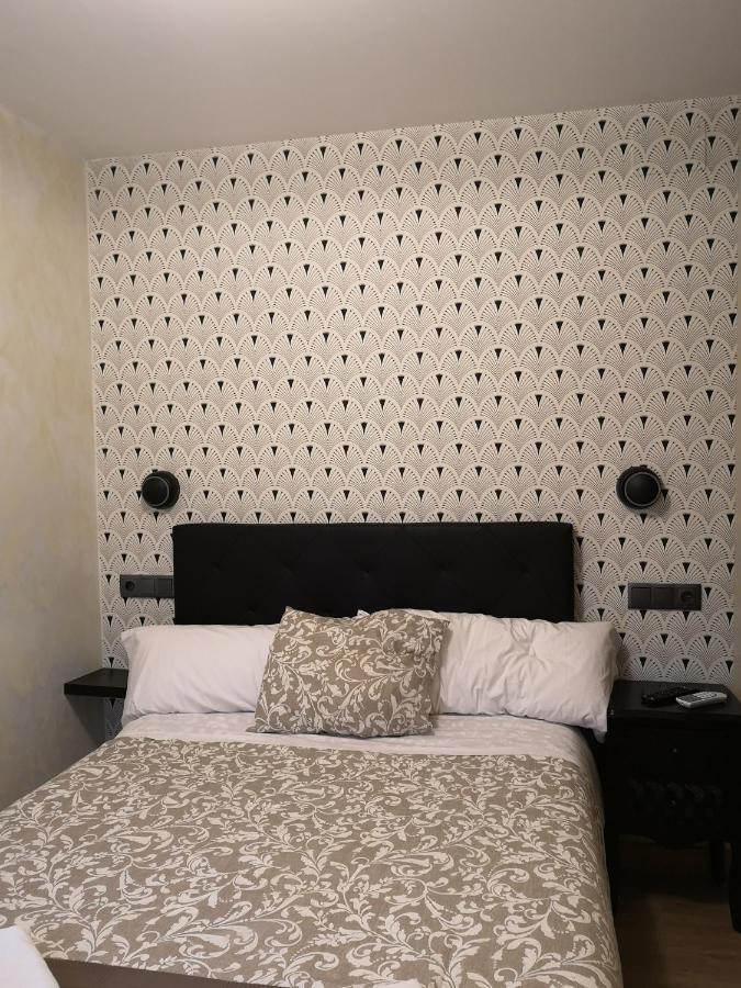 Hostal Juan Bravo Segovia Eksteriør bilde
